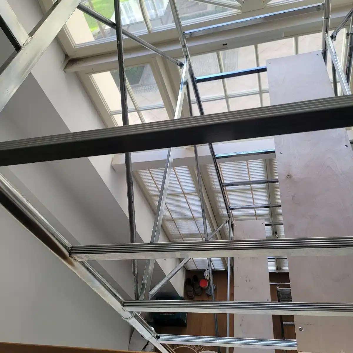 Rollgerüst zu vermieten: Arbeitshöhe 7,35m, Plattform 160x80cm Schnell-& Leichtbauweise – Bild 8